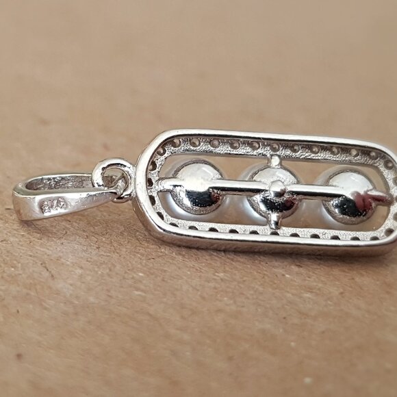 Sterling silver fresh water pearls and cz pendant - Picture 3 of 5